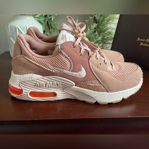 Women’s Nike Air Max Excee